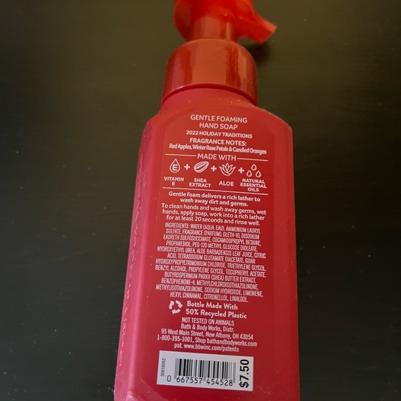 Bath & Body Works Gentle Foaming Hand Soap. Joy, Peace, Love. Winter Candy Apple - Picture 3 of 3